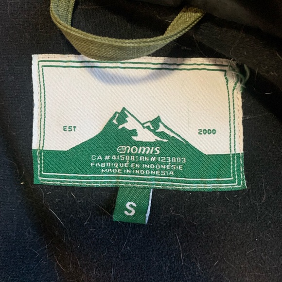 Women’s S Green and Black Nomis Zip Up Jacket w/ Zipper Flaws - Picture 8 of 9